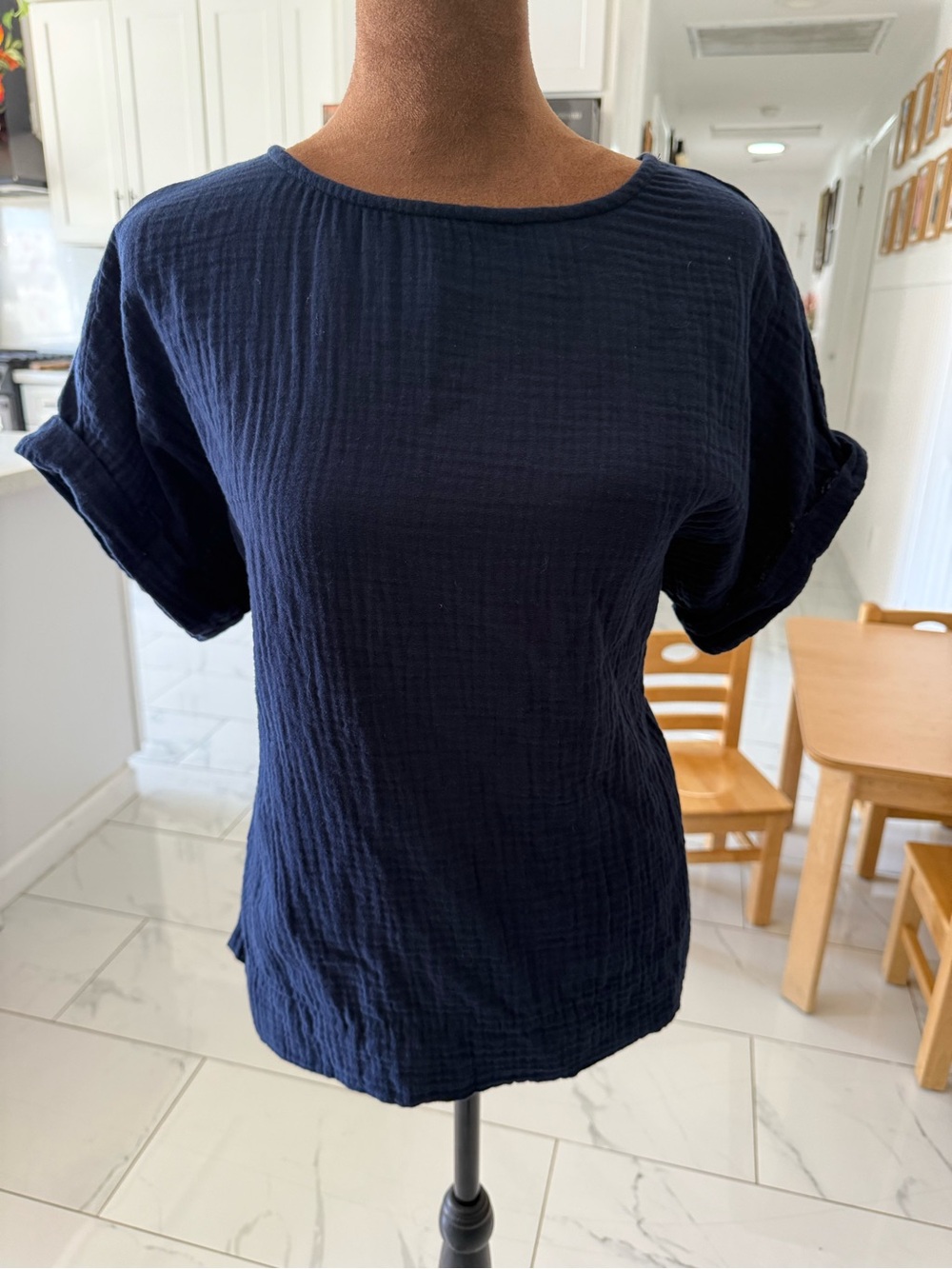 Gloria Vanderbilt Navy Textured Short Sleeve Gauze Top